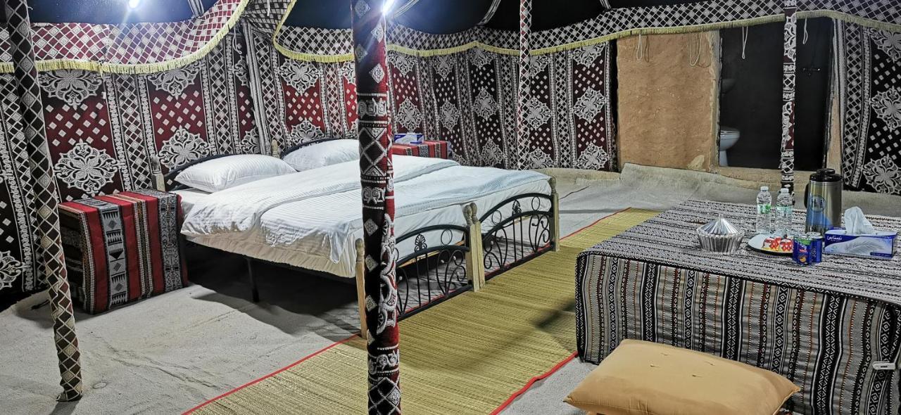 Desert Wonders Camp Ḩawīyah Exterior foto