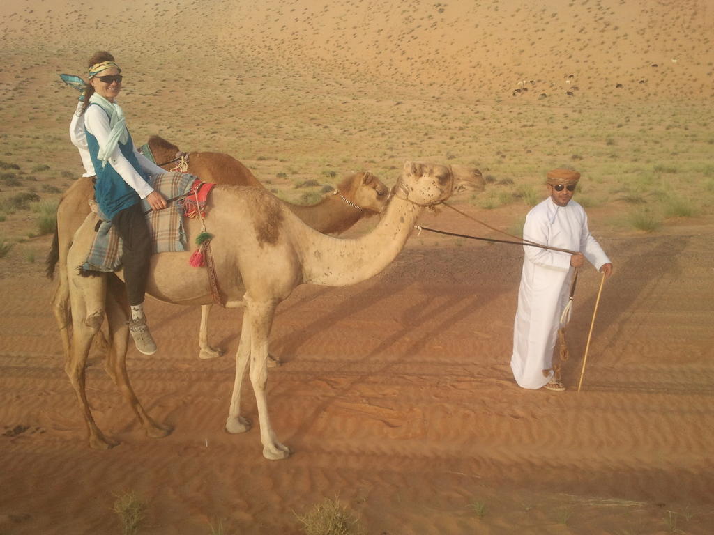 Desert Wonders Camp Ḩawīyah Exterior foto